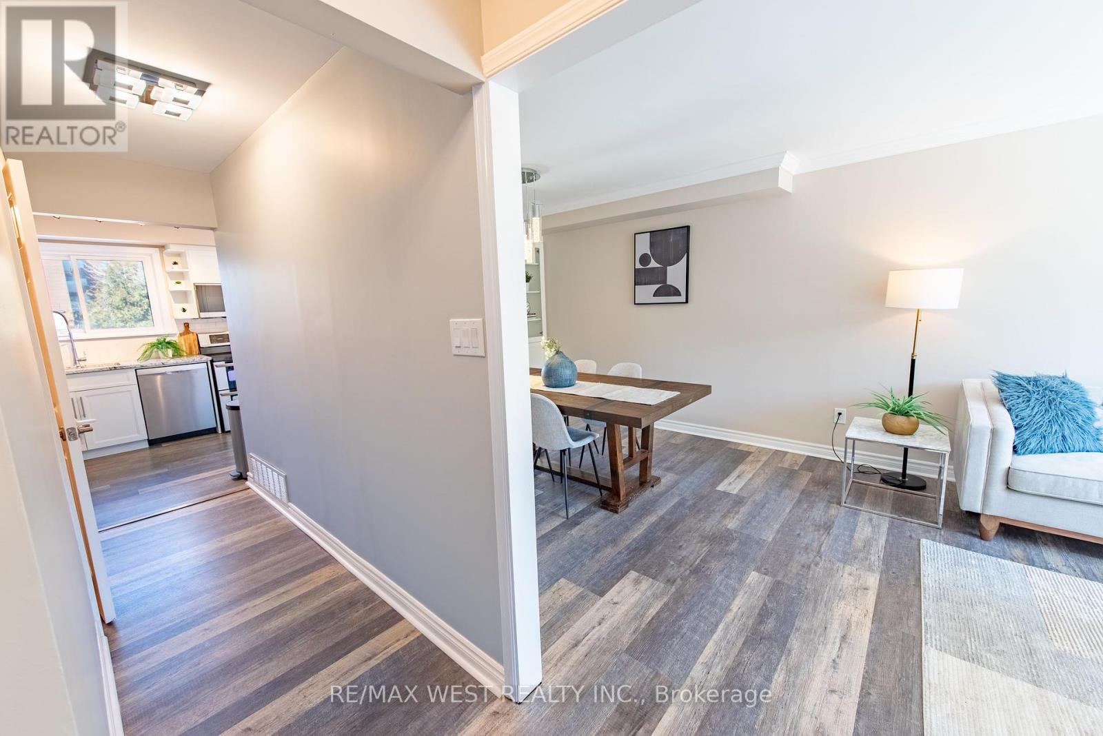 Property at 26 - 222 PEARSON STREET image 5