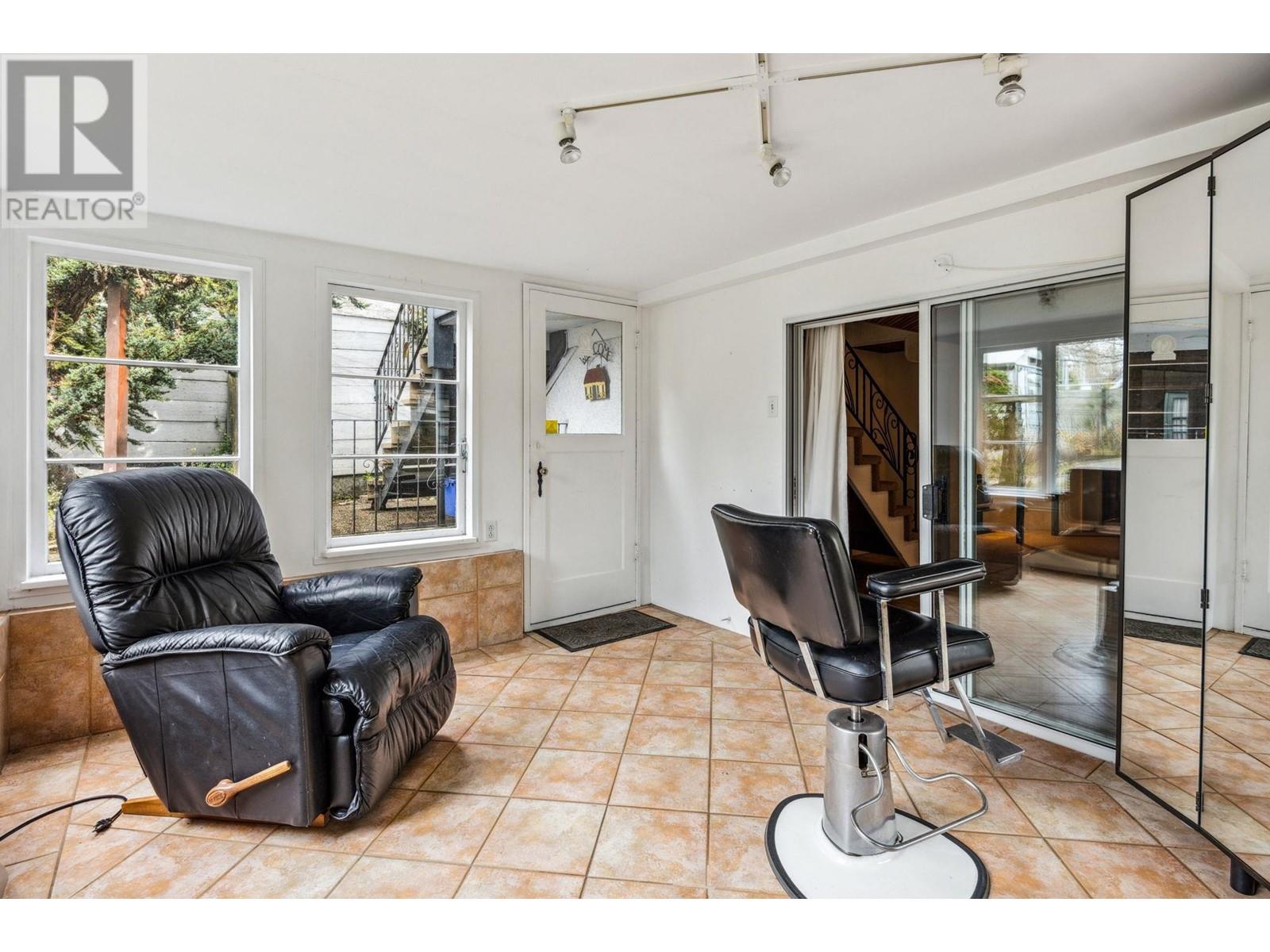 Listing Picture 25 of 40 : 8321 SHAUGHNESSY STREET, Vancouver / 溫哥華 - 魯藝地產 Yvonne Lu Group - MLS Medallion Club Member