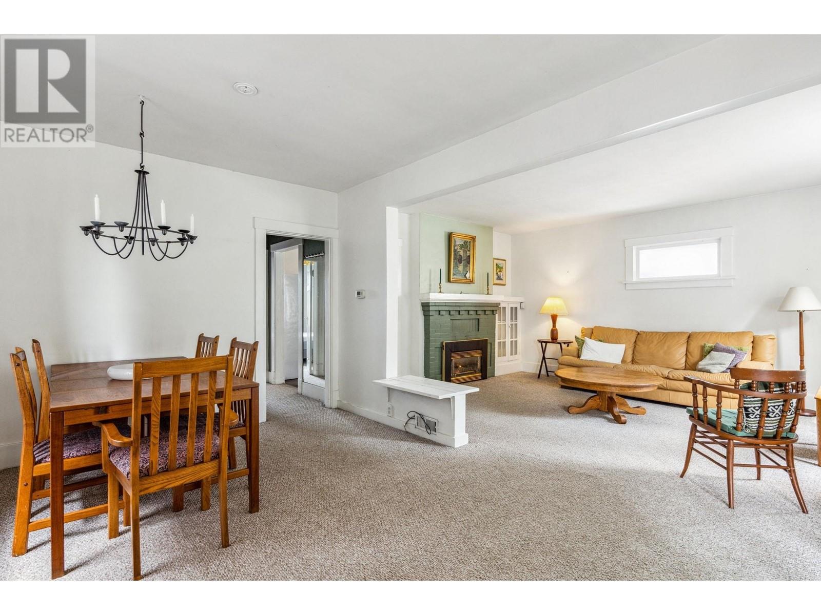 Listing Picture 8 of 40 : 8321 SHAUGHNESSY STREET, Vancouver / 溫哥華 - 魯藝地產 Yvonne Lu Group - MLS Medallion Club Member