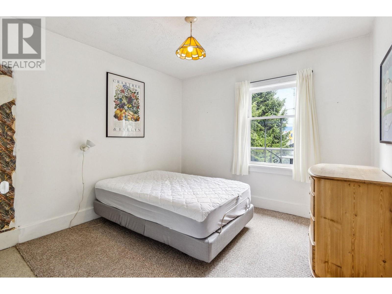 Listing Picture 18 of 40 : 8321 SHAUGHNESSY STREET, Vancouver / 溫哥華 - 魯藝地產 Yvonne Lu Group - MLS Medallion Club Member