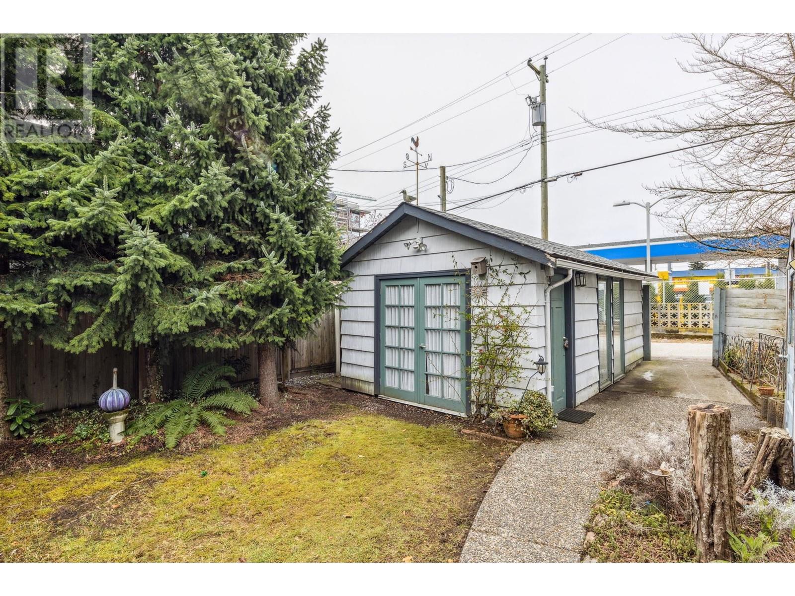 Listing Picture 35 of 40 : 8321 SHAUGHNESSY STREET, Vancouver / 溫哥華 - 魯藝地產 Yvonne Lu Group - MLS Medallion Club Member