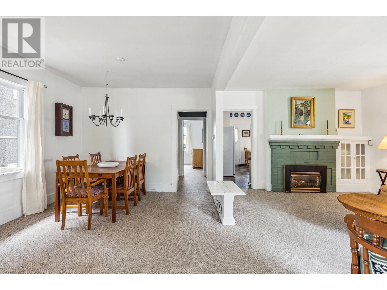 Listing Picture 10 of 40 : 8321 SHAUGHNESSY STREET, Vancouver / 溫哥華 - 魯藝地產 Yvonne Lu Group - MLS Medallion Club Member