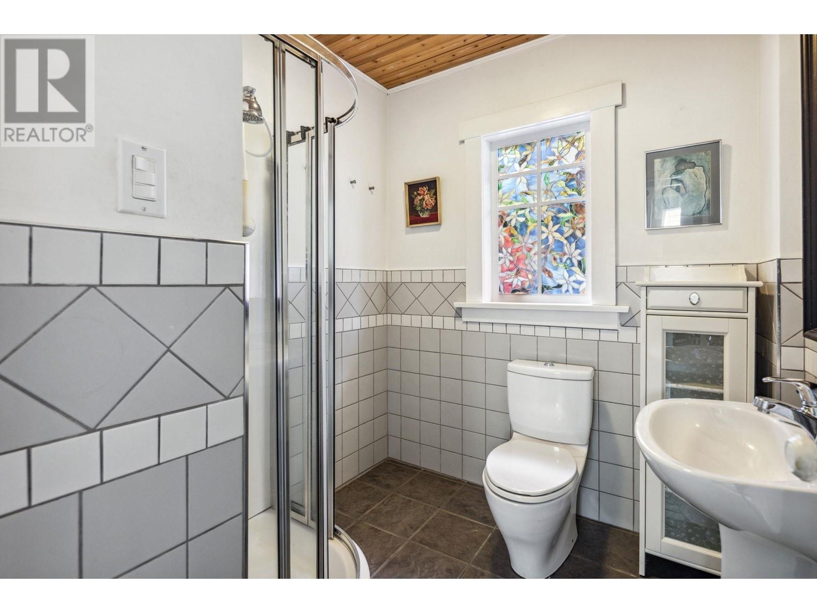 Listing Picture 19 of 40 : 8321 SHAUGHNESSY STREET, Vancouver / 溫哥華 - 魯藝地產 Yvonne Lu Group - MLS Medallion Club Member