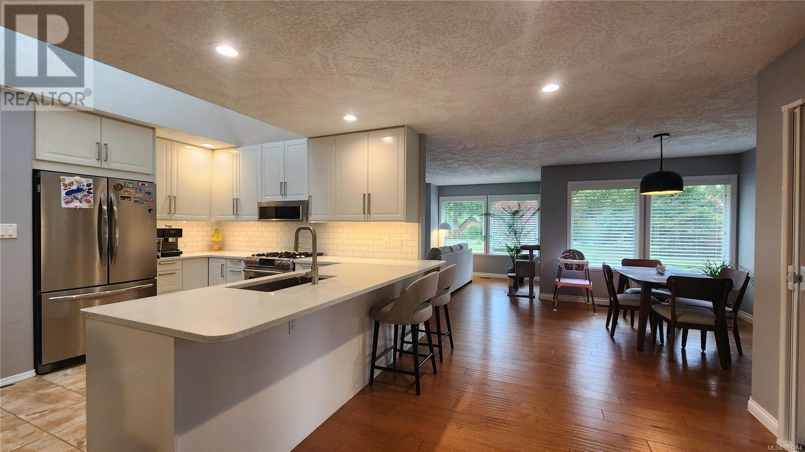8840 Henderson Ave, Black Creek, British Columbia  V9J 1A6 - Photo 5 - 997464