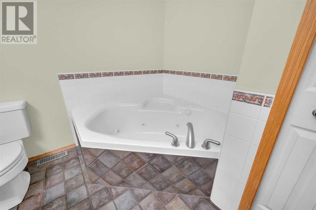 104 Dovista Court, Calgary, Alberta  T2B 3P4 - Photo 29 - A2213062