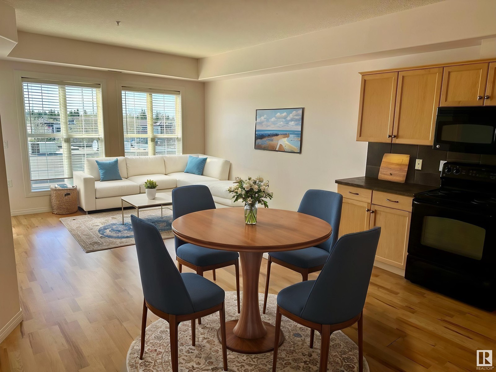 Property at #308 45 INGLEWOOD DR image 3