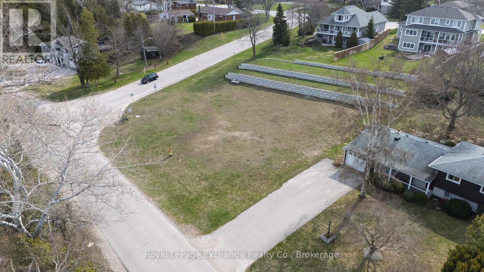31 Boiler Beach Road, Huron-Kinloss, Ontario  N2Z 2L6 - Photo 5 - X12122392