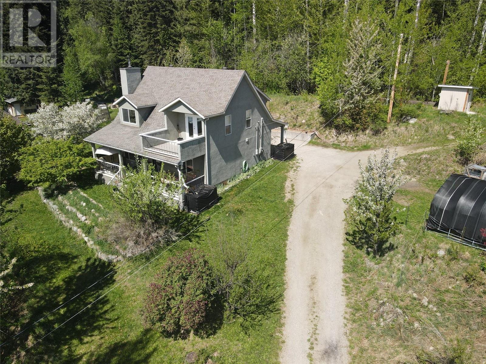 3829 AARON Road, Bonnington, British Columbia