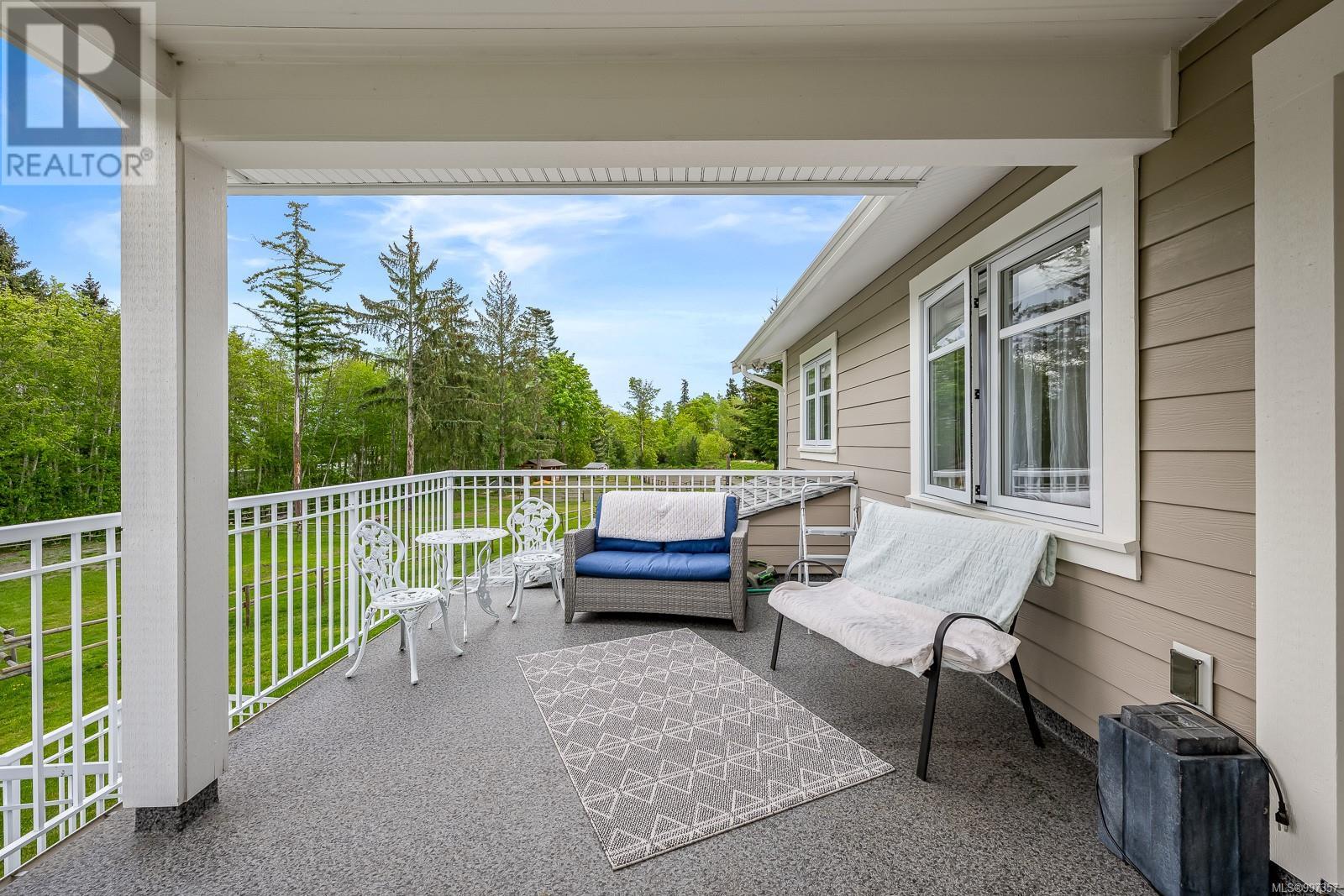 3590 Cameron Rd, Courtenay, British Columbia  V9N 9R4 - Photo 32 - 997357