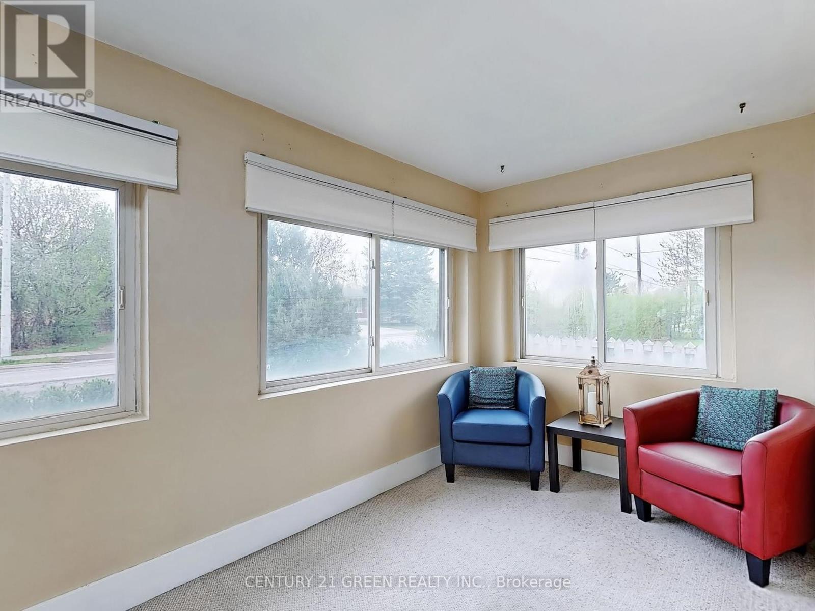 521 Carlton Street, St. Catharines, Ontario  L2M 4X6 - Photo 27 - X12122407