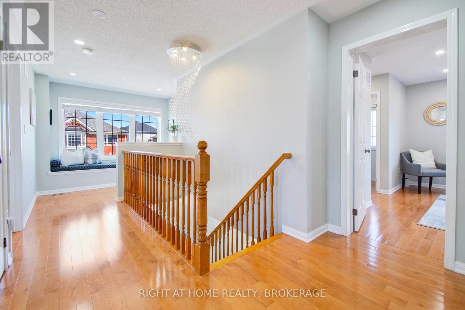 3253 Steeplechase Drive, Burlington, Ontario  L7M 0C5 - Photo 21 - W12091421