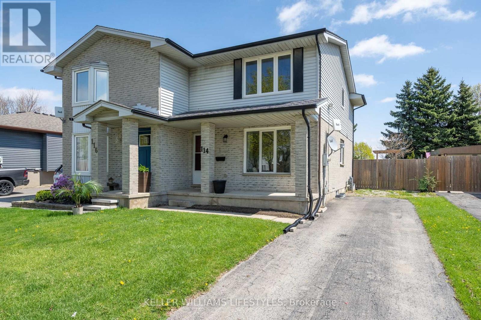 Photo 2 of 40 for 114 Bonaventure Drive