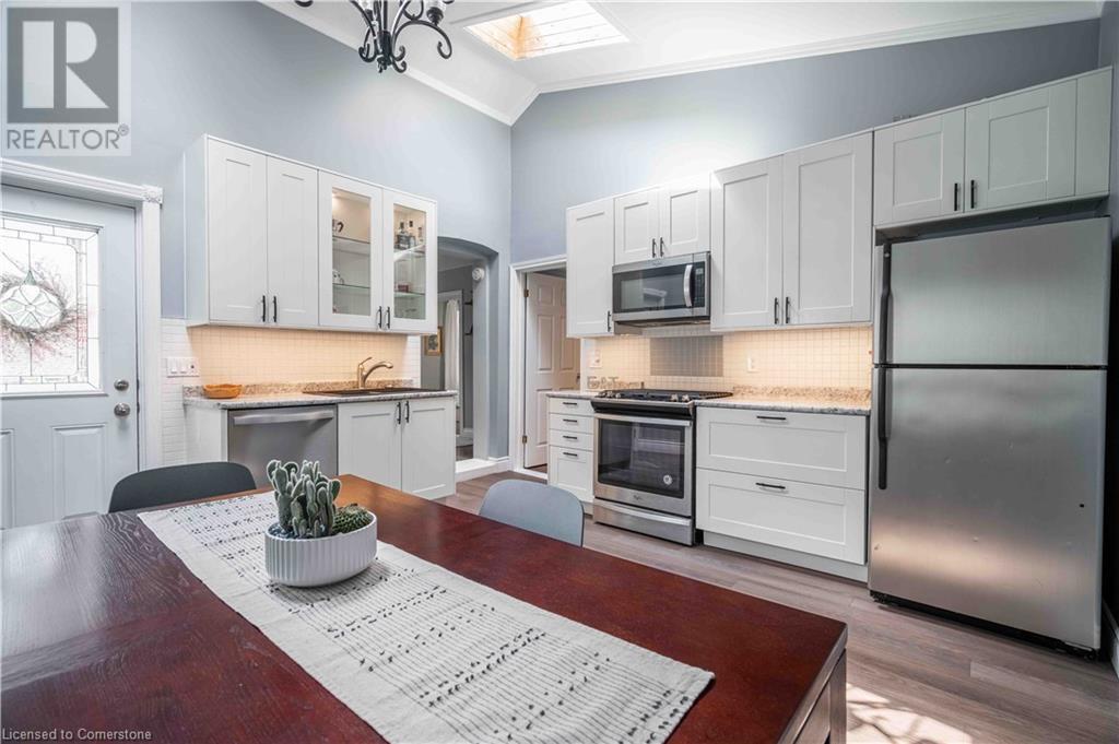 173 Grand River Avenue, Brantford, Ontario  N3T 4X7 - Photo 8 - 40724440