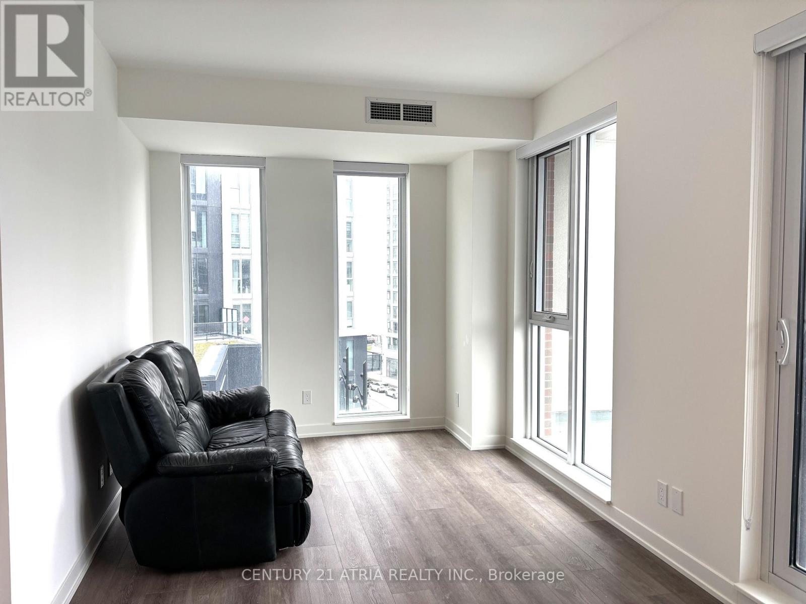 803 - 292 Verdale Crossing, Markham, Ontario  L6G 0H6 - Photo 10 - N12122040