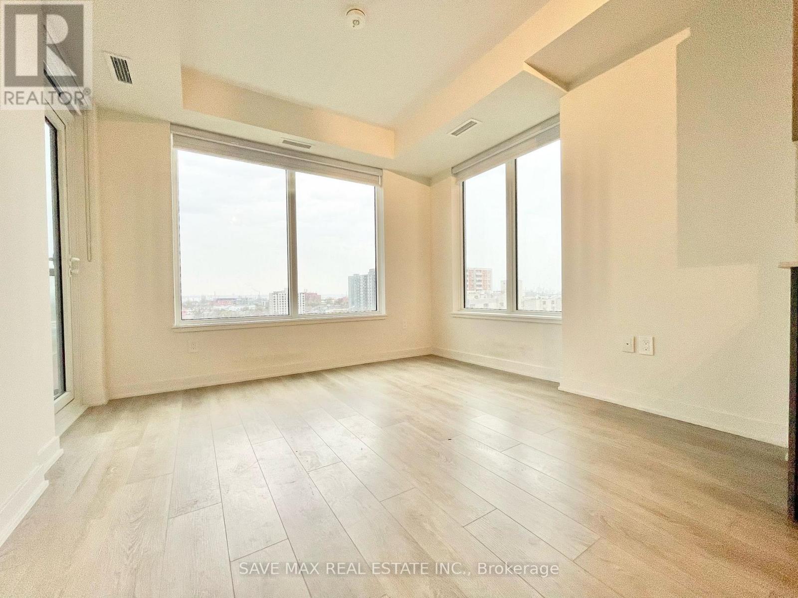 1020 - 212 King William Street, Hamilton, Ontario  L8R 3P2 - Photo 6 - X12121503