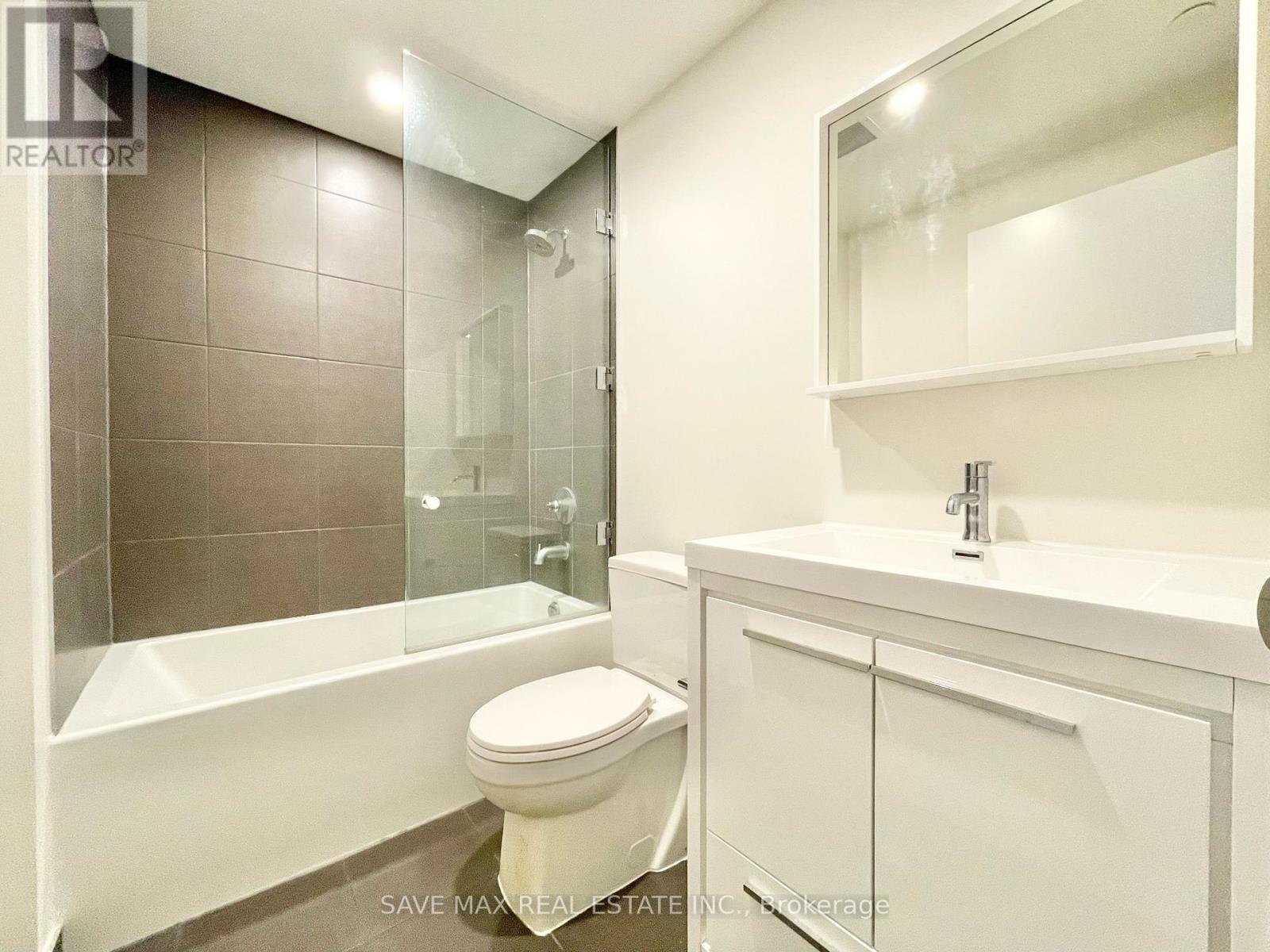 1020 - 212 King William Street, Hamilton, Ontario  L8R 3P2 - Photo 8 - X12121503