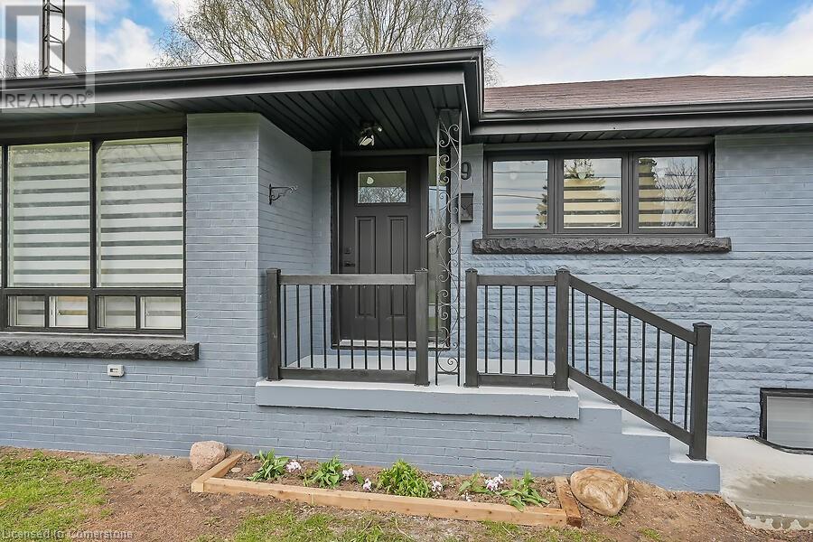 Property at 9 FAIRCOURT Drive image 3