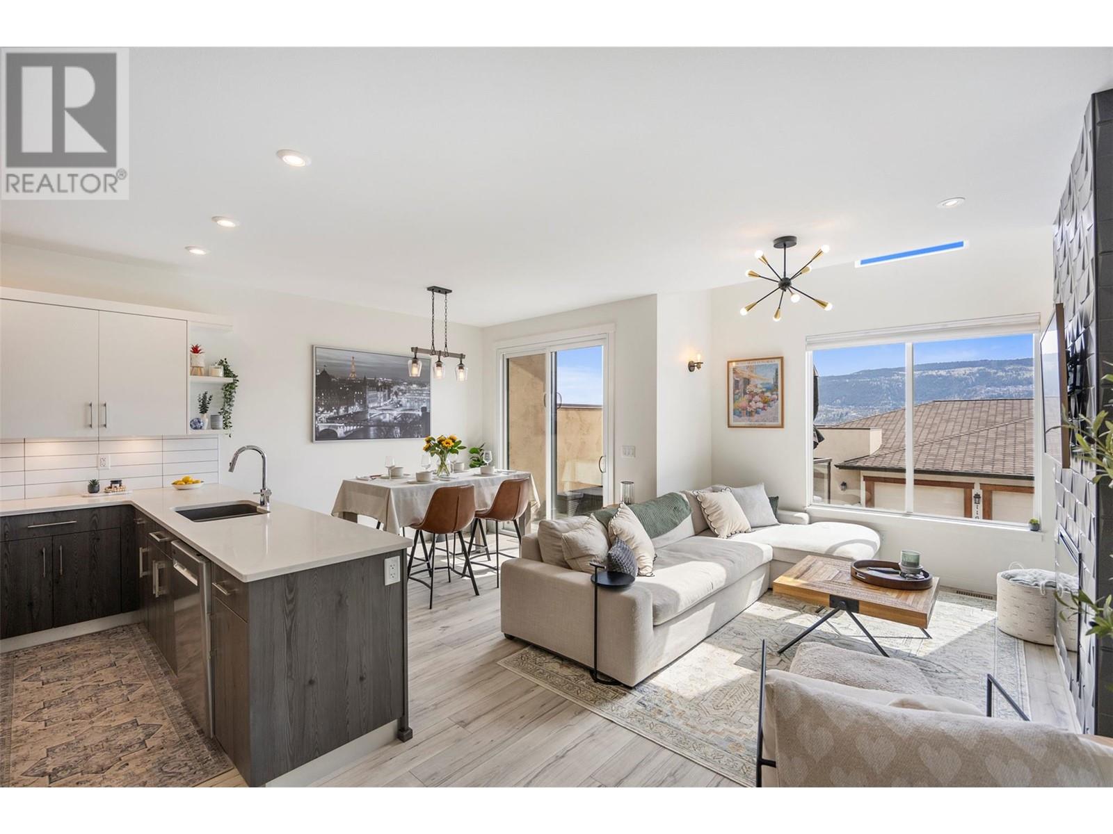 Property at 216 BELMONTE Street image 4
