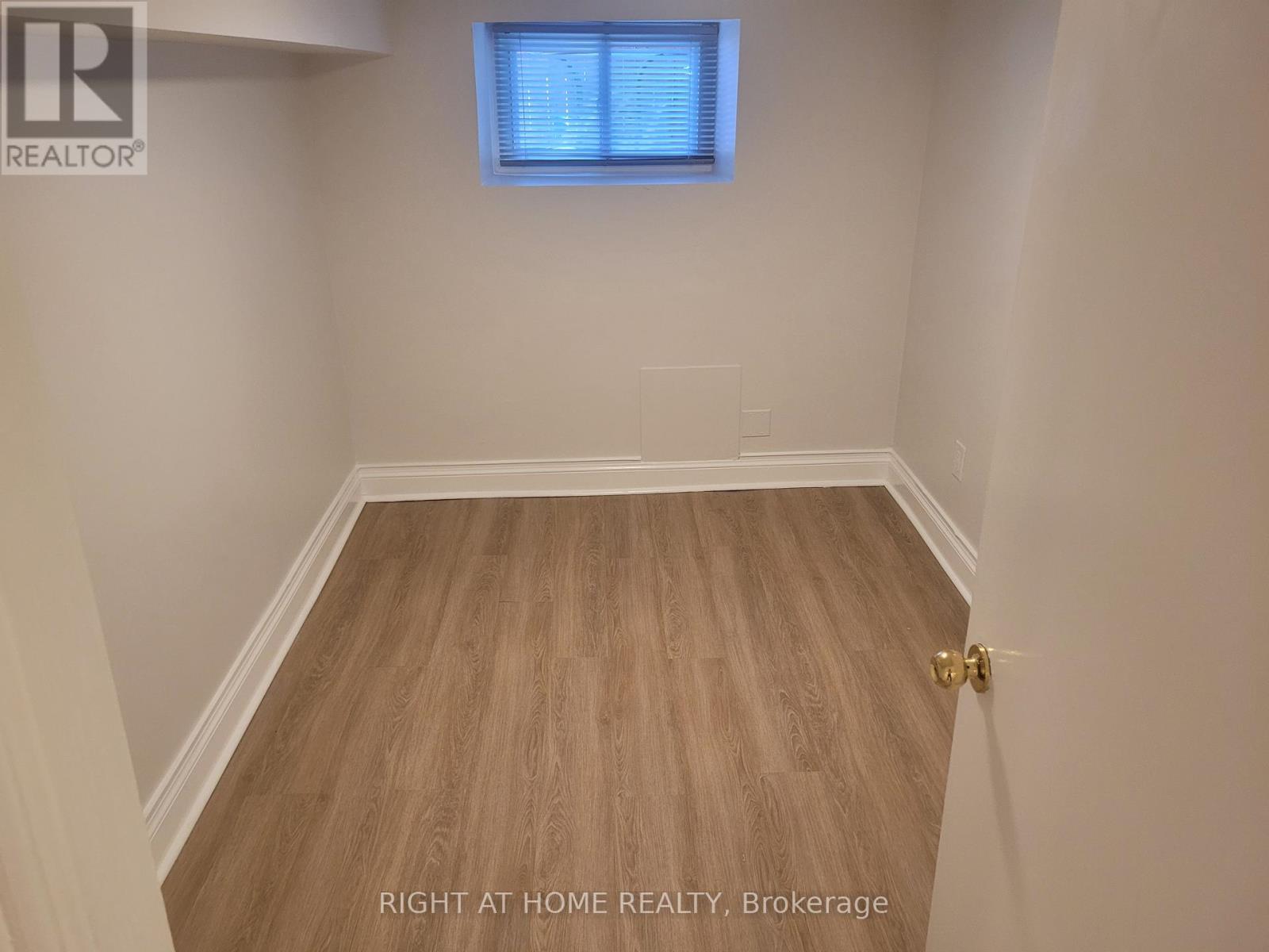 B - 246 Rosemount Avenue, Toronto, Ontario  M6H 2N3 - Photo 10 - W12122492