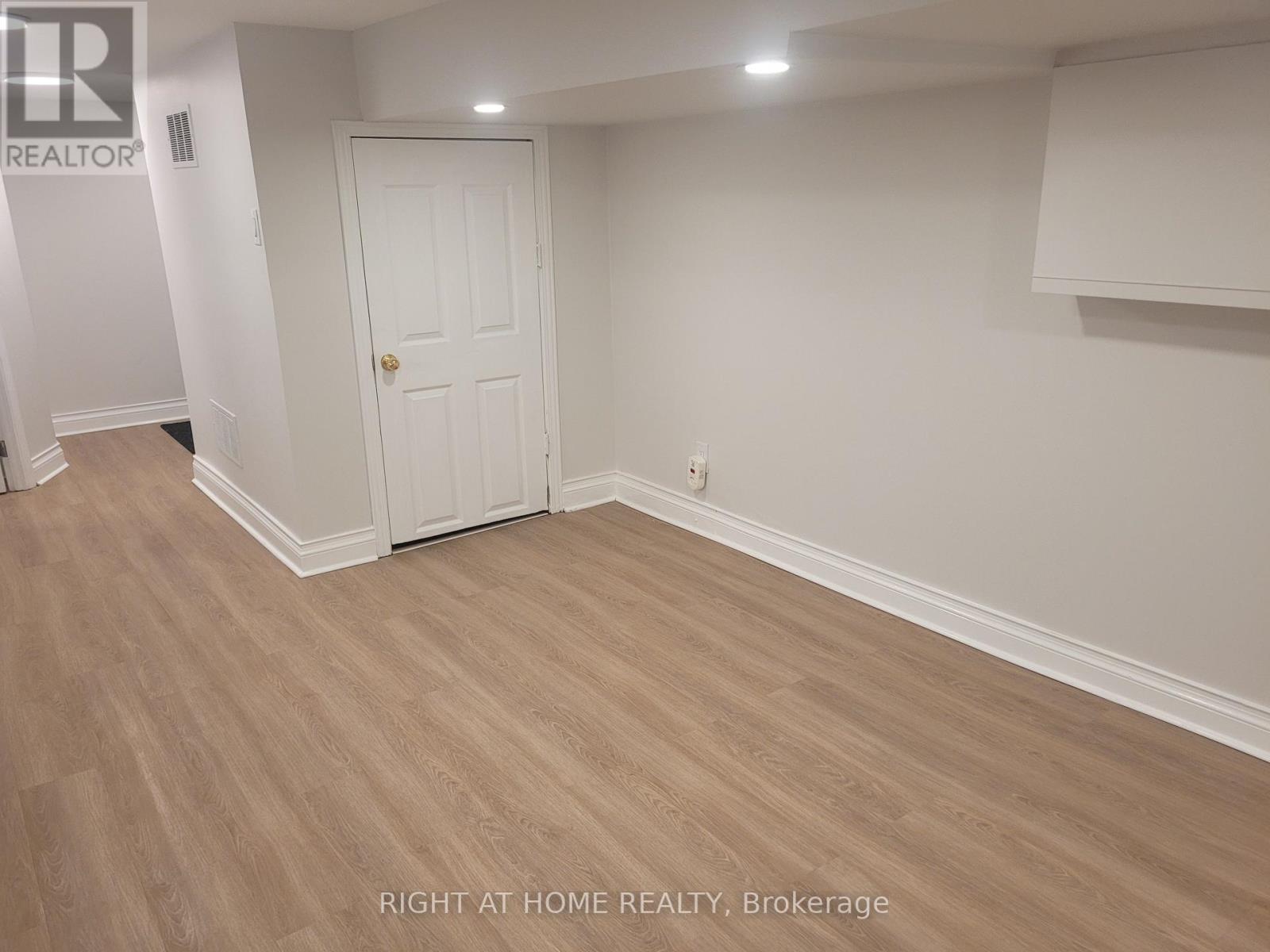 B - 246 Rosemount Avenue, Toronto, Ontario  M6H 2N3 - Photo 6 - W12122492