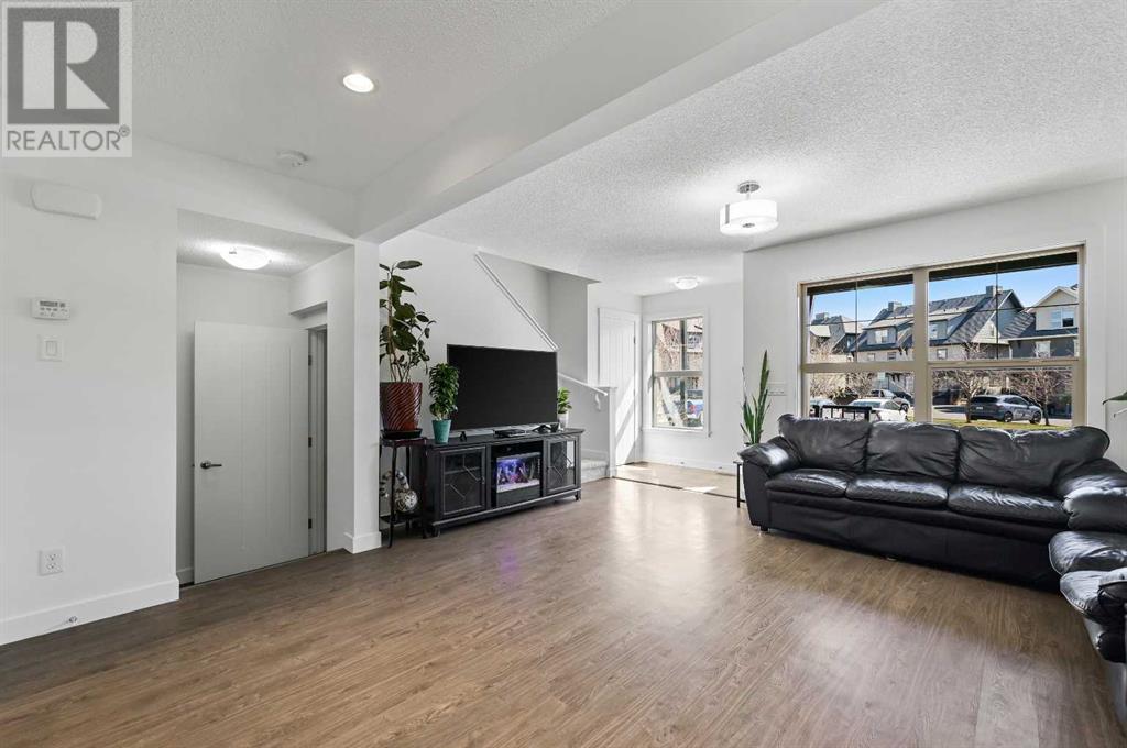 1504, 50 Belgian Lane, Cochrane, Alberta  T4C 0Y5 - Photo 8 - A2215030