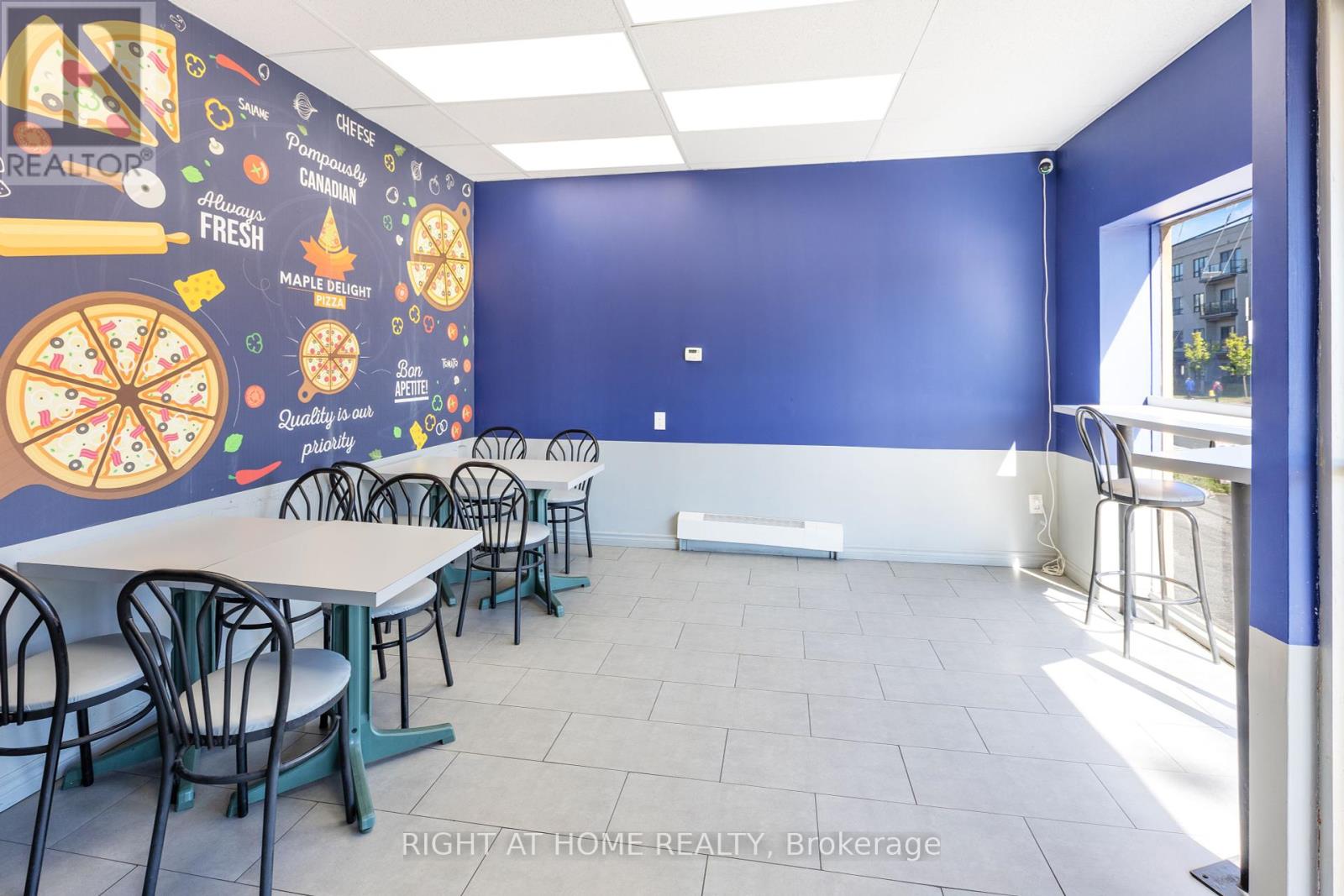 1010 - 1012 Merivale Road, Ottawa, Ontario  K1Z 6A5 - Photo 2 - X12122450