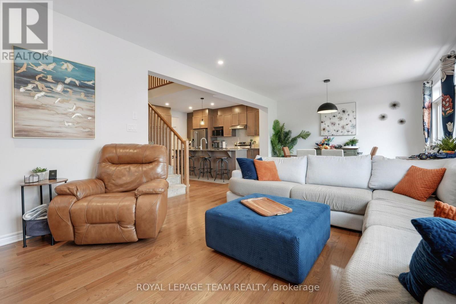 608 Enclave Lane, Clarence-Rockland, Ontario  K4K 0M8 - Photo 18 - X12122465