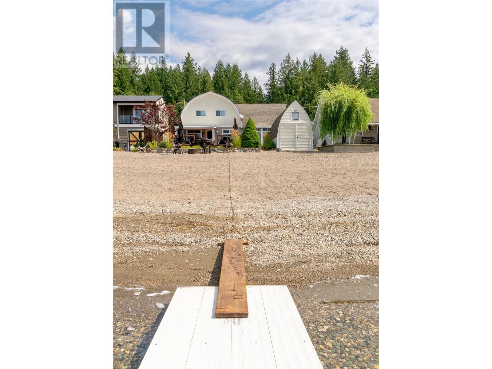 6792 Squilax-Anglemont Road, Magna Bay, British Columbia  V0E 1M7 - Photo 60 - 10341456