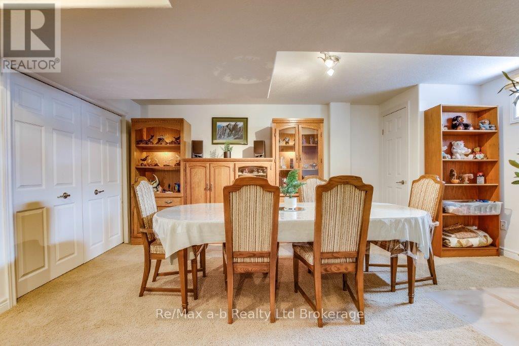 717 Garden Court Crescent, Woodstock, Ontario  N4T 0A2 - Photo 24 - X12122468