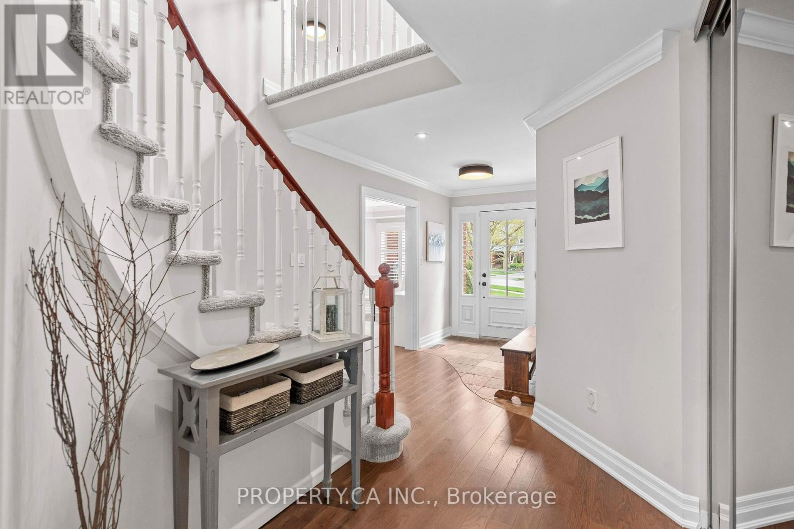 119 Triller Place, Oakville, Ontario  L6L 6J3 - Photo 7 - W12122458