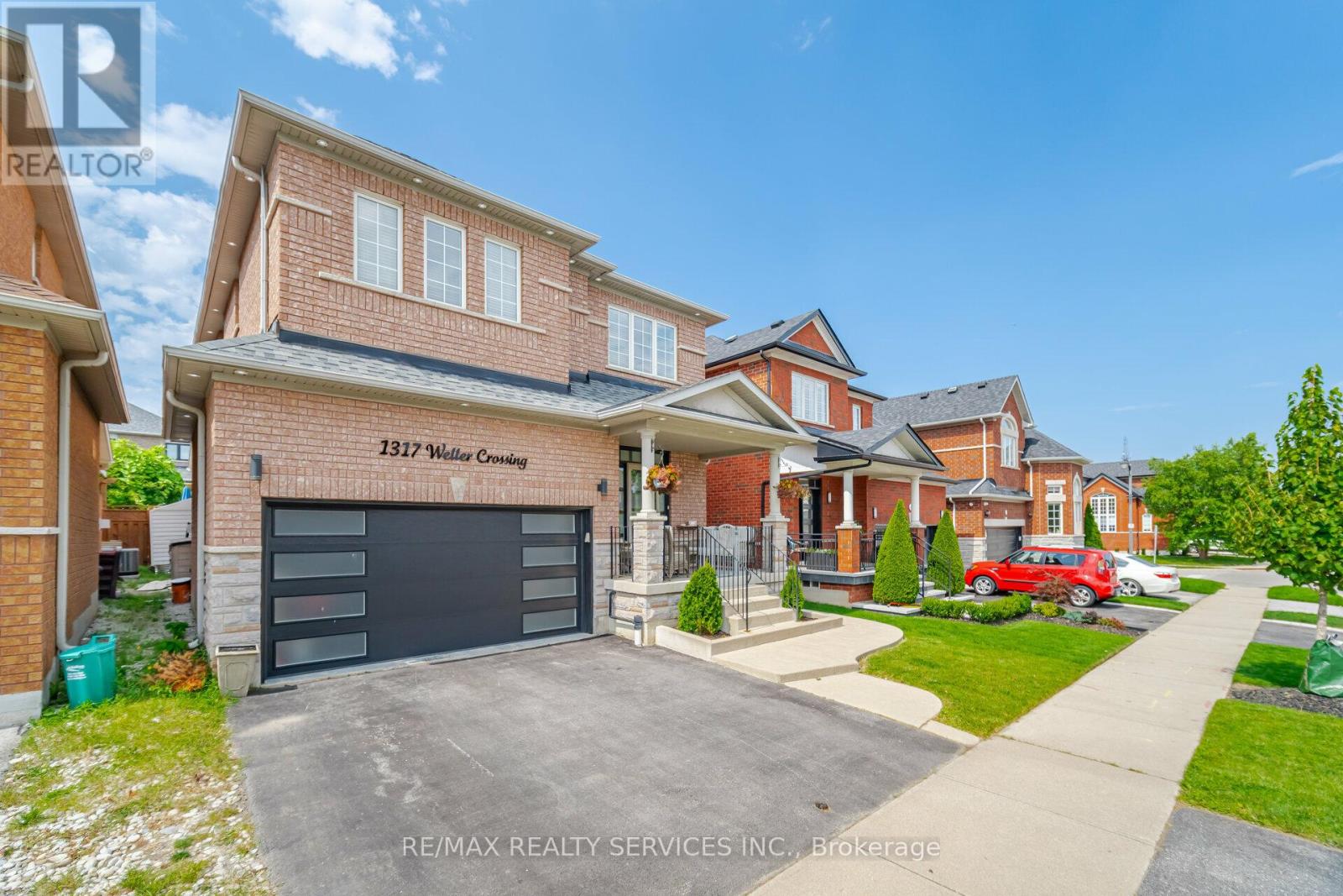 1317 Weller Cross, Milton, Ontario  L9T 6K6 - Photo 2 - W12122472