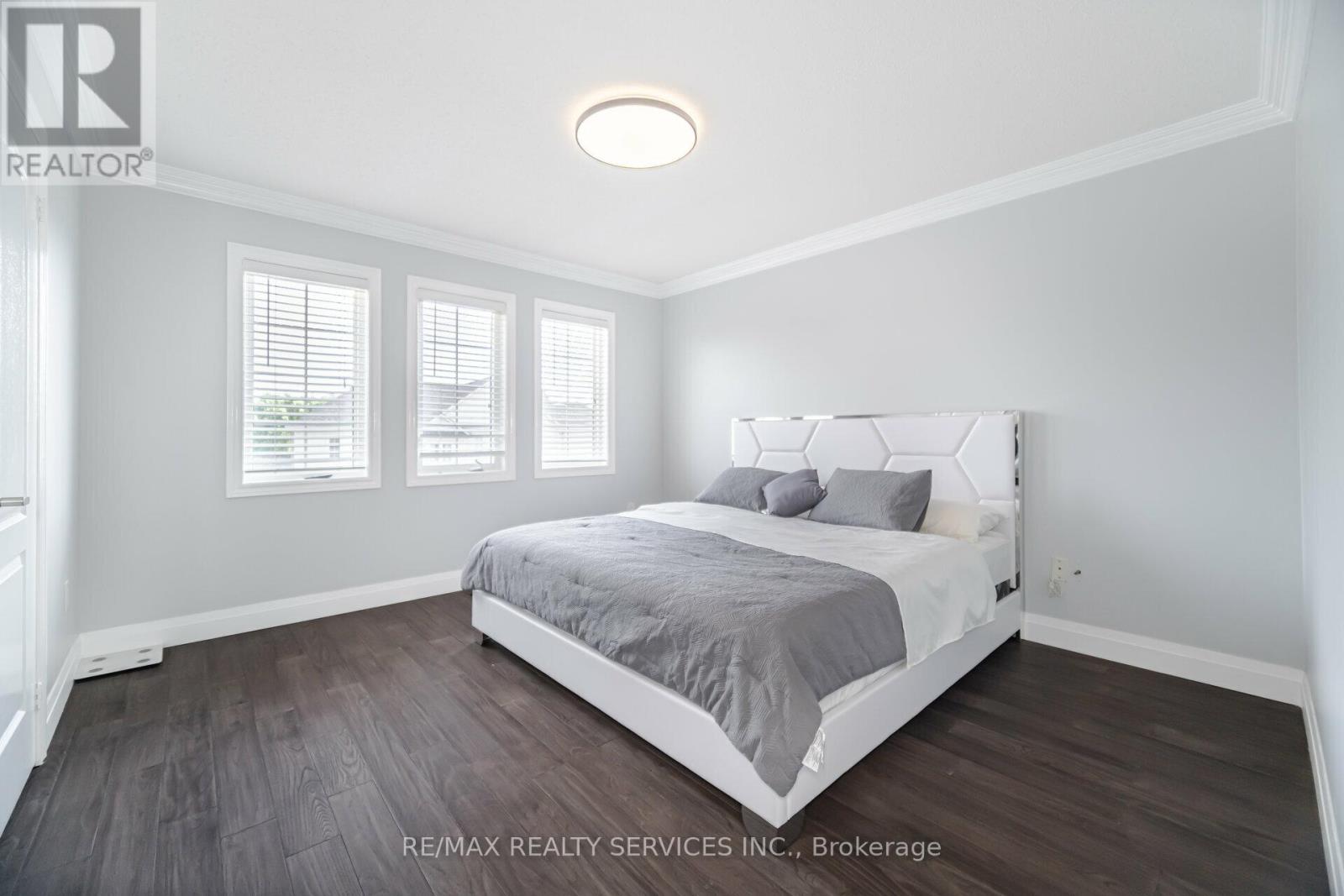 1317 Weller Cross, Milton, Ontario  L9T 6K6 - Photo 30 - W12122472