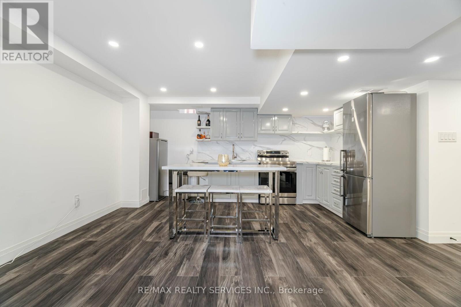 1317 Weller Cross, Milton, Ontario  L9T 6K6 - Photo 45 - W12122472