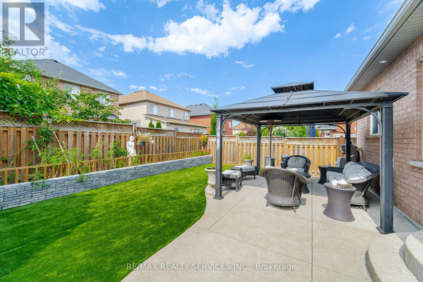 1317 Weller Cross, Milton, Ontario  L9T 6K6 - Photo 48 - W12122472