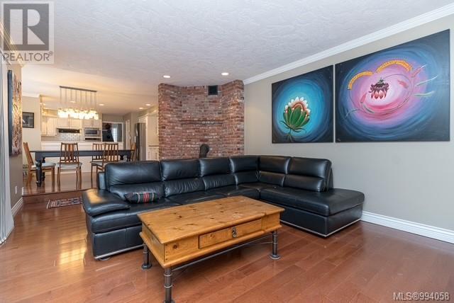 Property at 2013 Ferndale Rd image 4