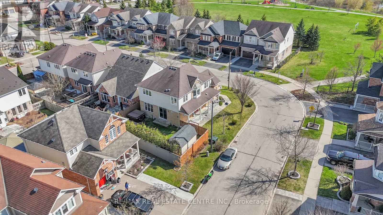 52 Silverthorne Drive, Cambridge, Ontario  N3C 0B4 - Photo 45 - X12122476