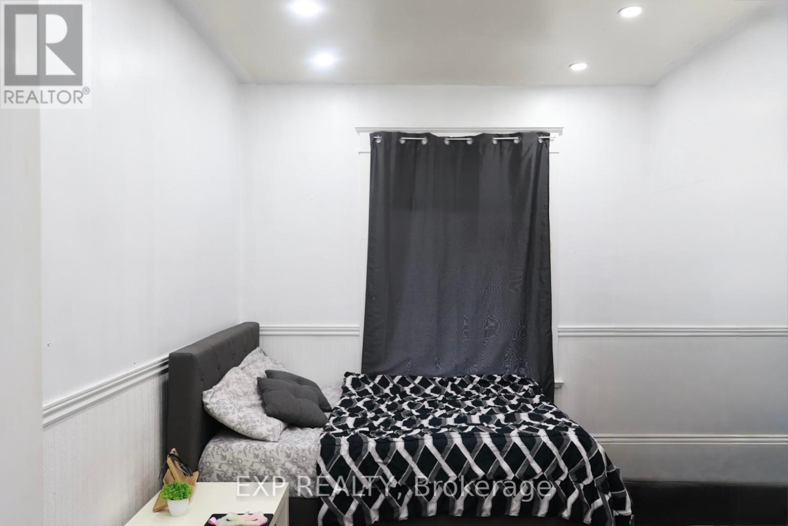 226 Sheridan Street, Brantford, Ontario  N3S 4R3 - Photo 12 - X12122484