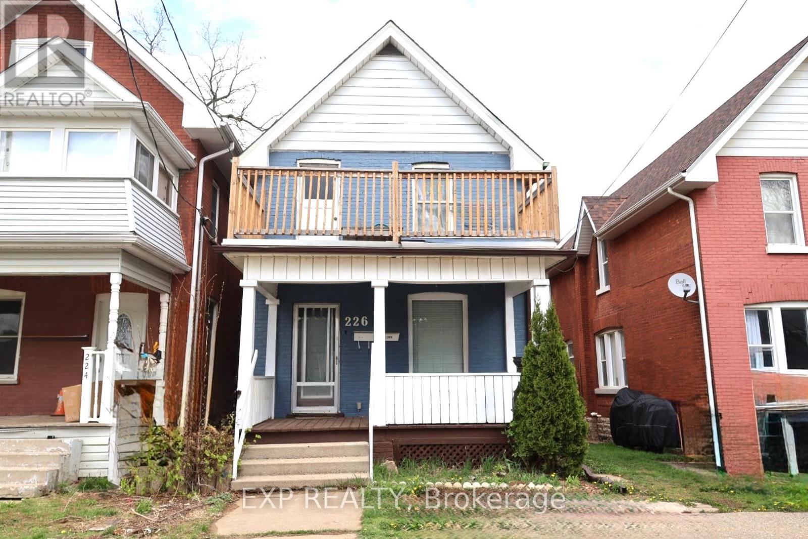 226 Sheridan Street, Brantford, Ontario  N3S 4R3 - Photo 2 - X12122484