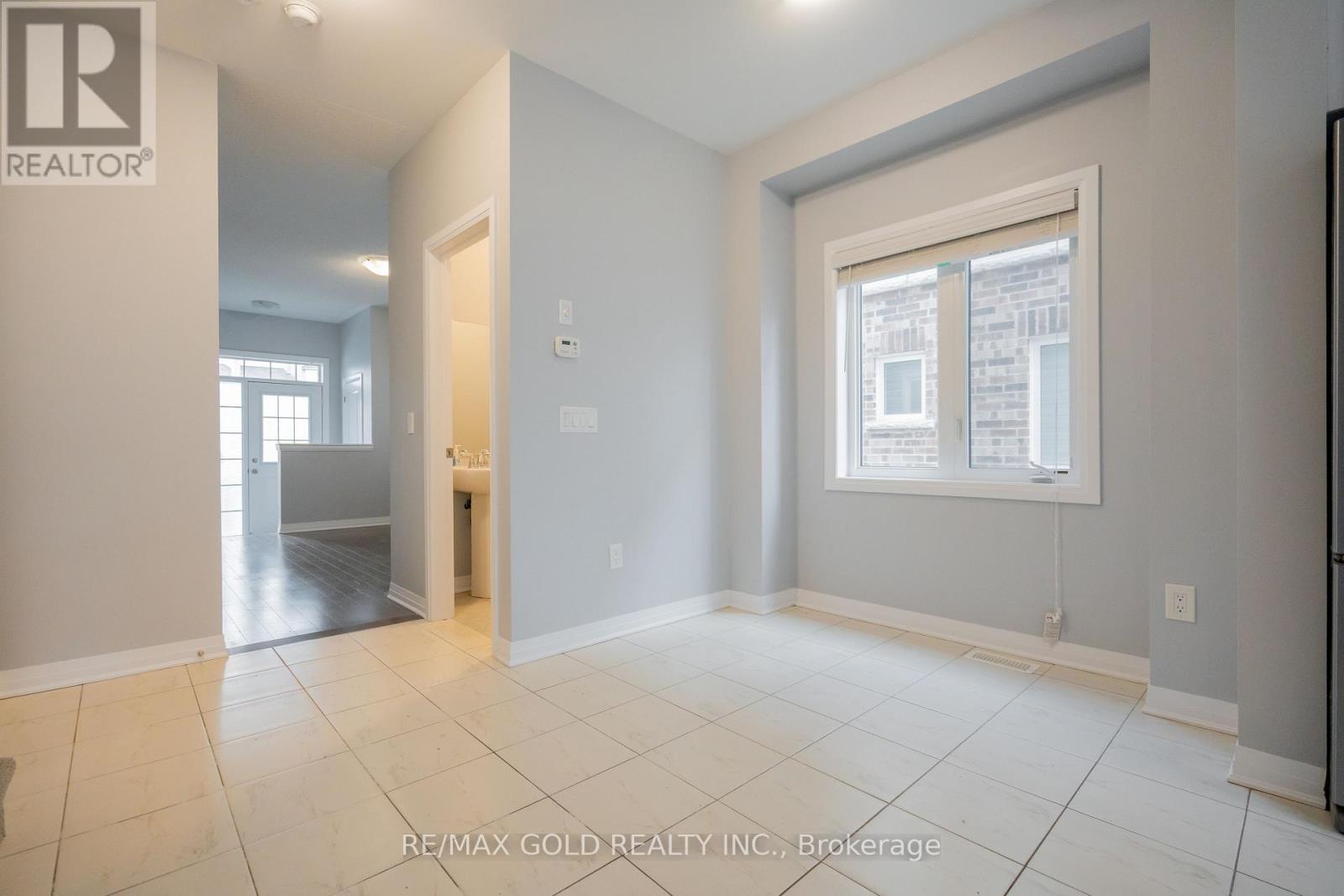 4064 Maitland Street, Lincoln, Ontario  L0R 1B6 - Photo 11 - X12122488