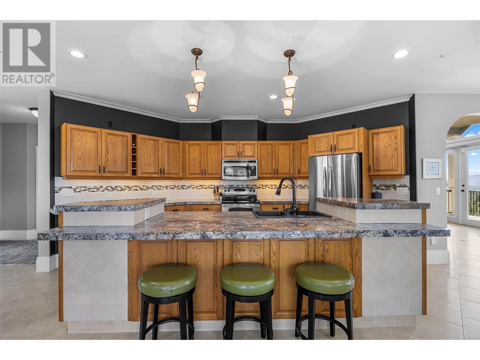 6640 Old  5 Highway, Kamloops, British Columbia  V2H 0B7 - Photo 9 - 10345569