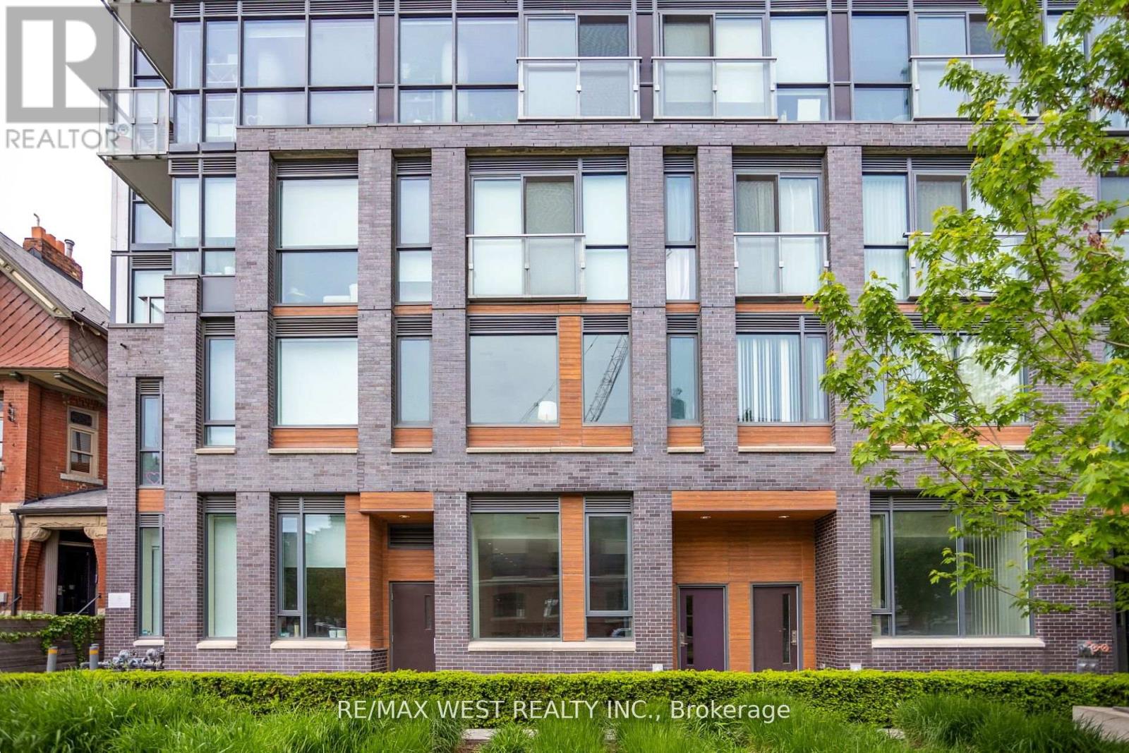 TH02 - 508 WELLINGTON STREET W, Toronto, Ontario