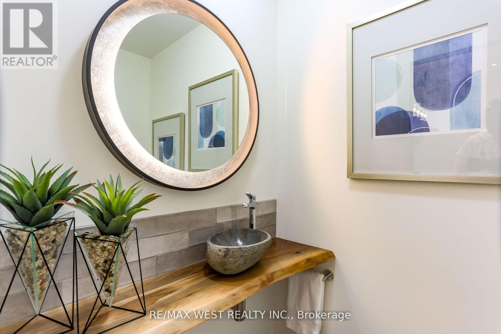 Th02 - 508 Wellington Street W, Toronto, Ontario  M5V 1E3 - Photo 9 - C12122505