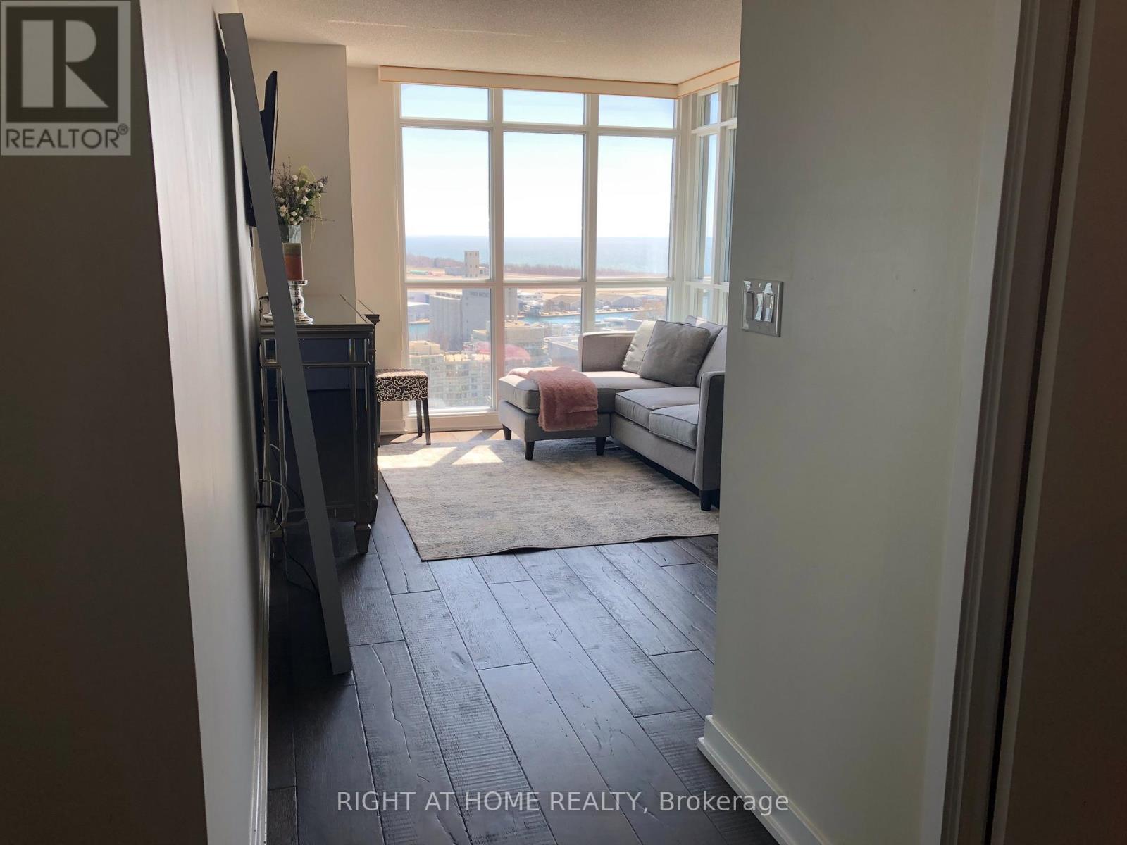 2709 - 15 Iceboat Terrace, Toronto, Ontario  M5V 4A5 - Photo 10 - C12122513
