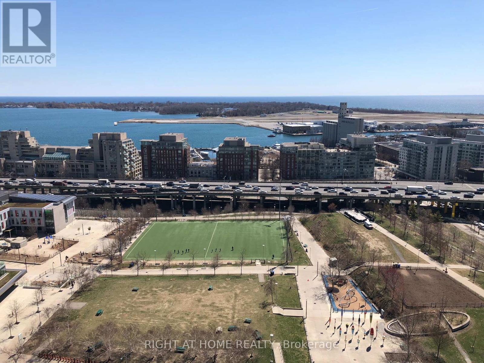 2709 - 15 Iceboat Terrace, Toronto, Ontario  M5V 4A5 - Photo 21 - C12122513