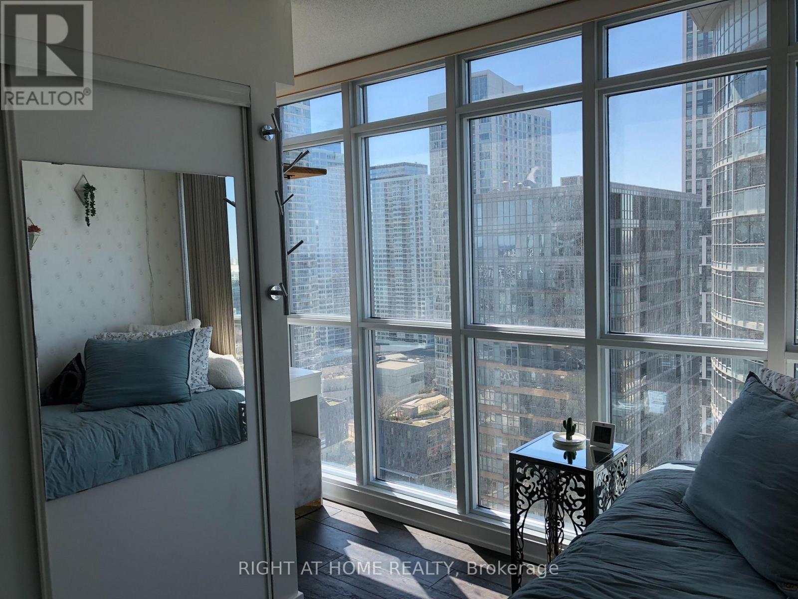 2709 - 15 Iceboat Terrace, Toronto, Ontario  M5V 4A5 - Photo 23 - C12122513