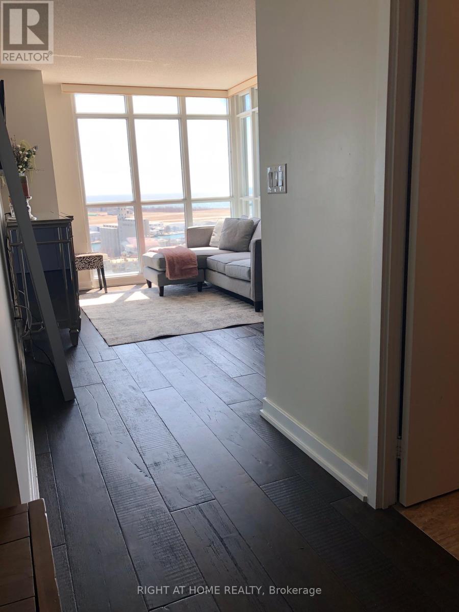 2709 - 15 Iceboat Terrace, Toronto, Ontario  M5V 4A5 - Photo 9 - C12122513