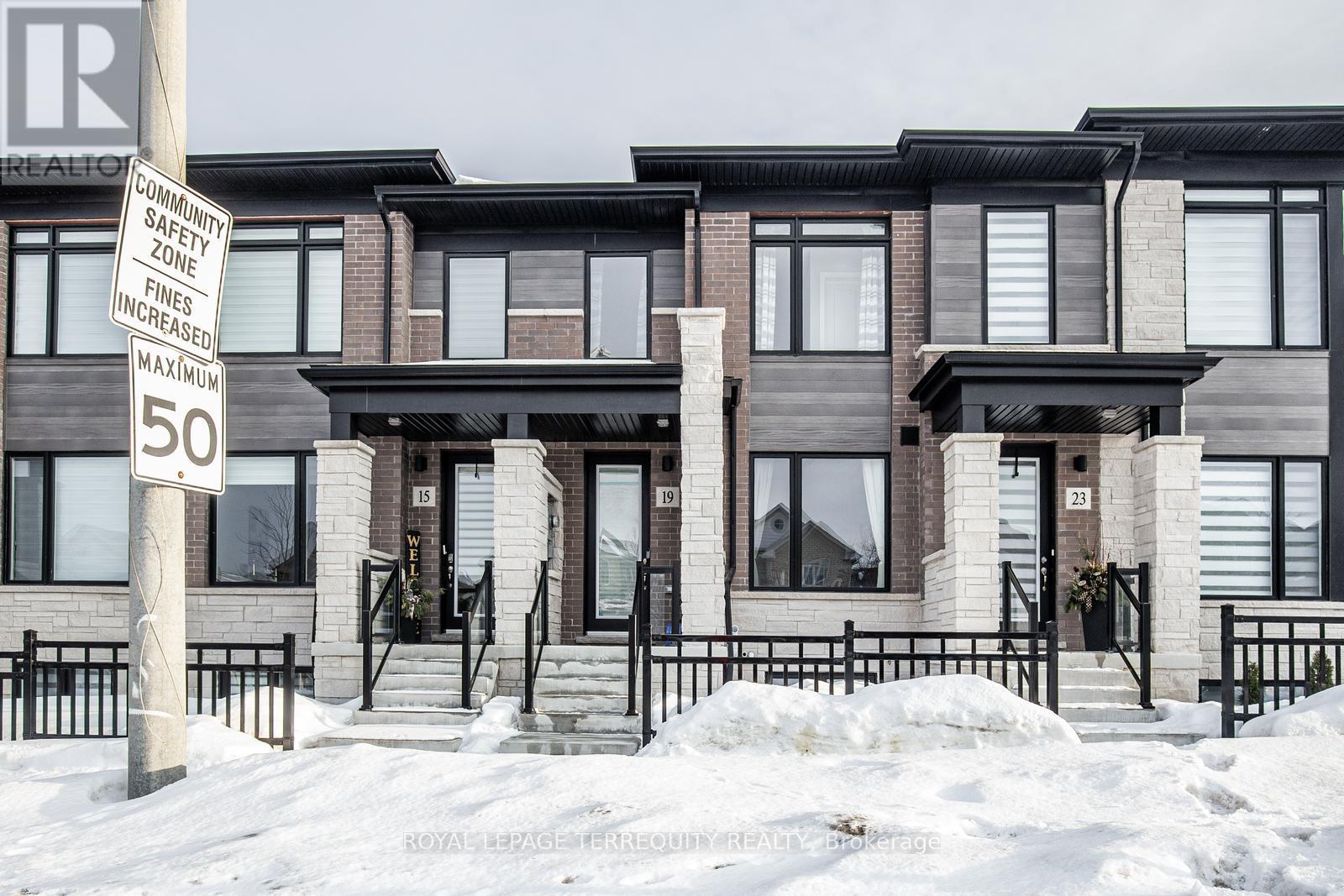 Property at 19 ASSUNTA LANE image 1