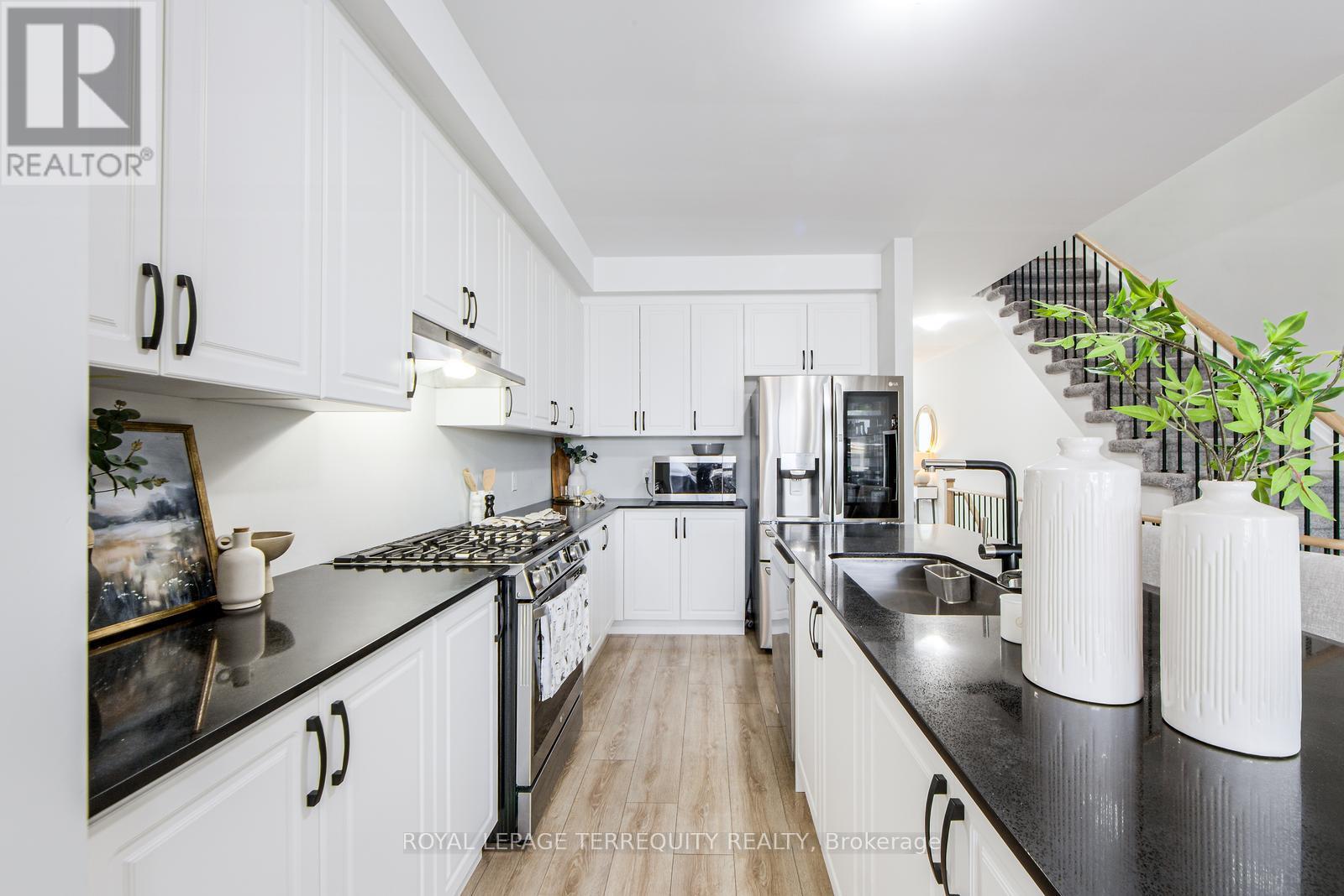19 Assunta Lane, Clarington, Ontario  L1C 7H3 - Photo 14 - E12122507