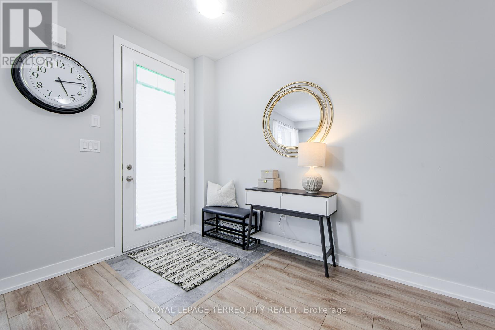 Property at 19 ASSUNTA LANE image 5