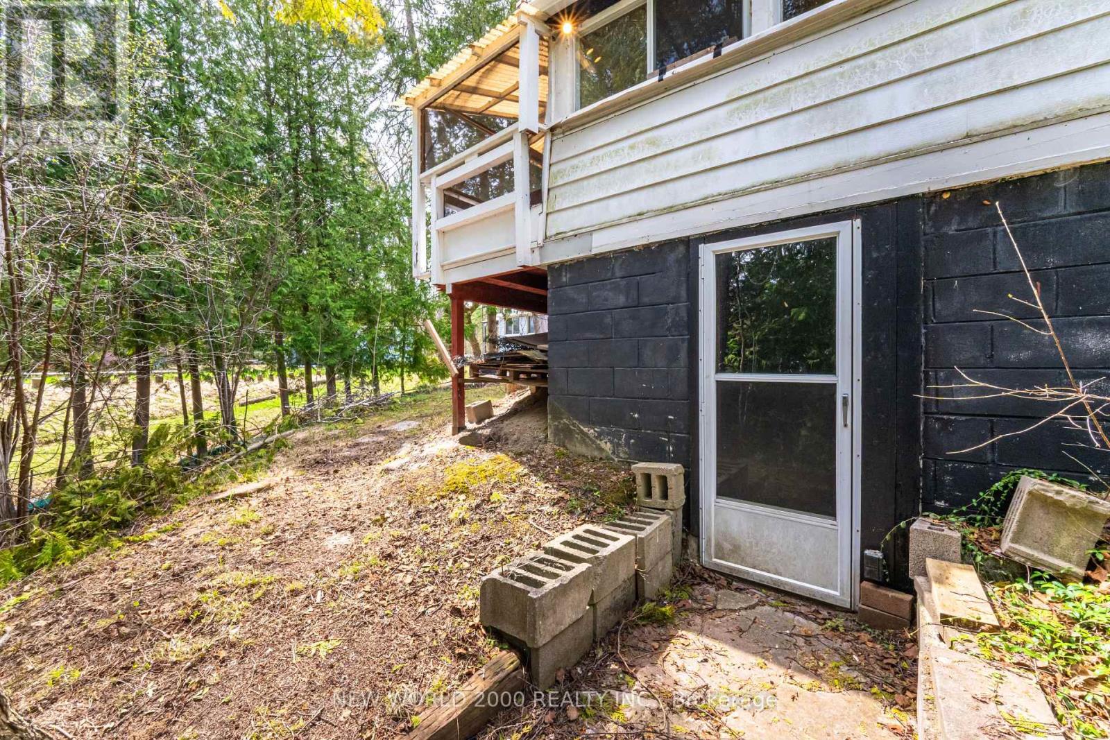 4 Chambers Lane, Georgina, Ontario  L0E 1N0 - Photo 11 - N12122521
